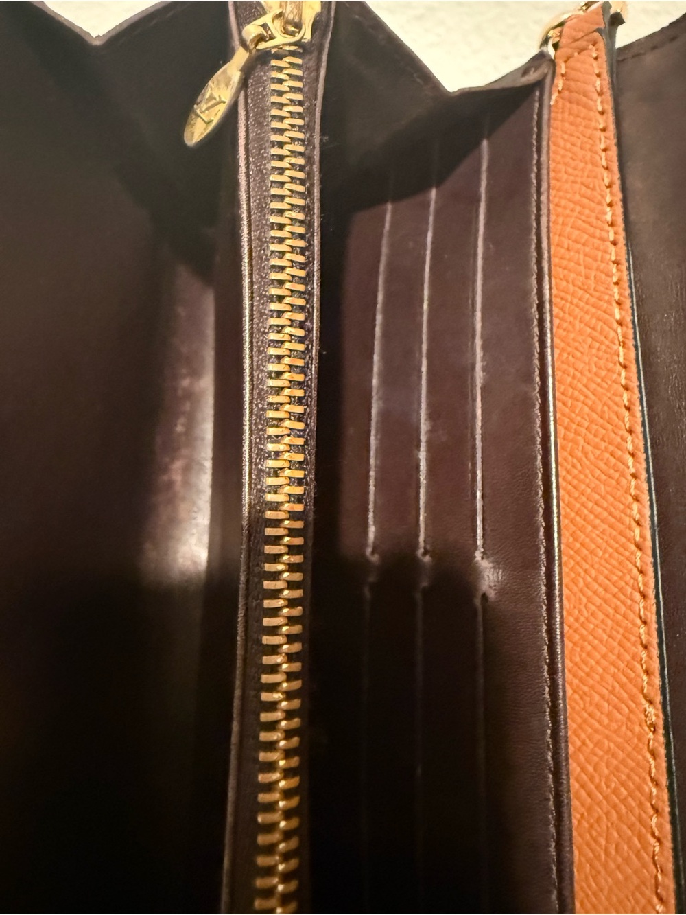 Authentic Louis Vuitton Vernis Sarah Wallet Amarante Burgundy w/ Chain fair - Picture 6 of 9